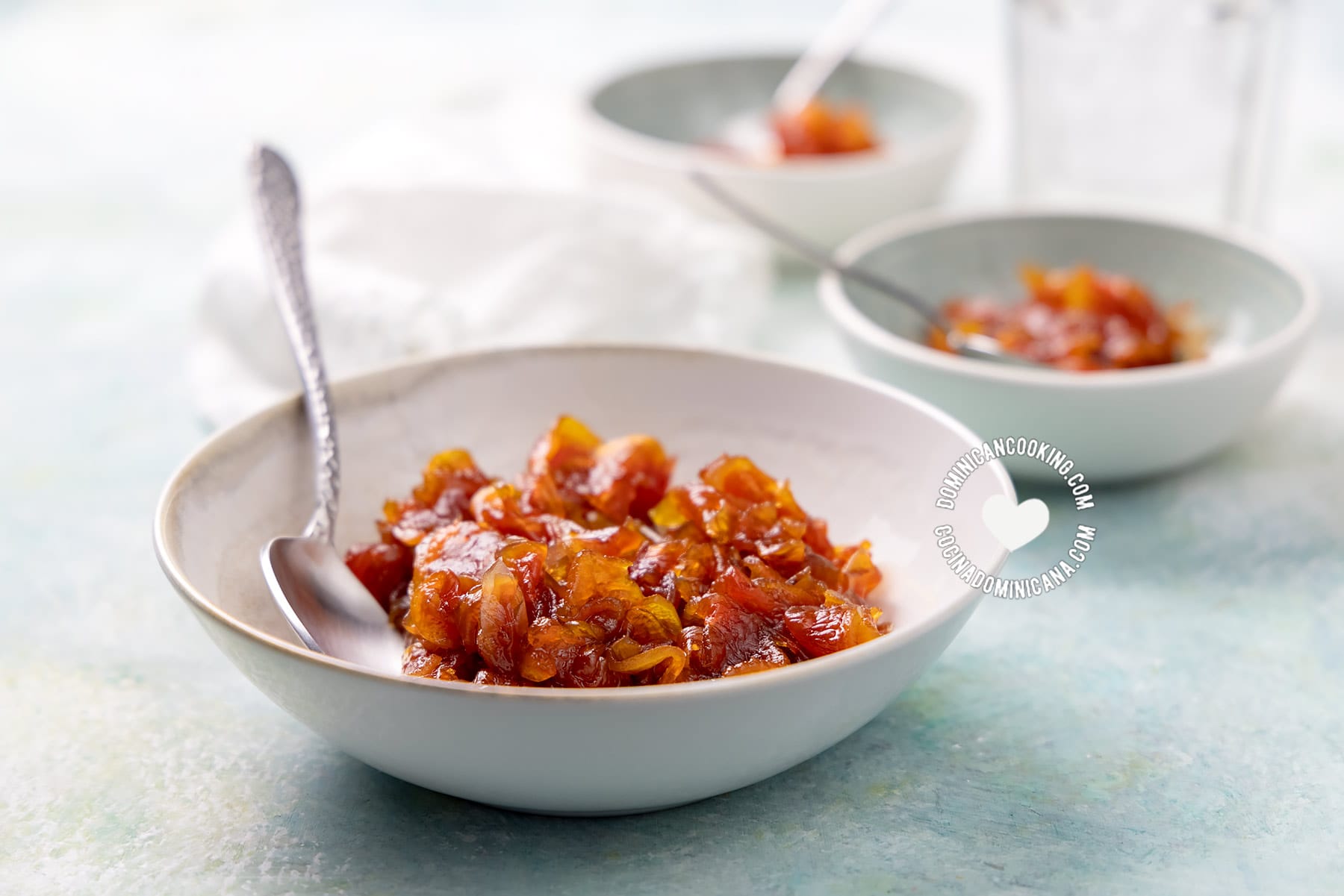 Dulce de lechosa (candied unripe papaya).