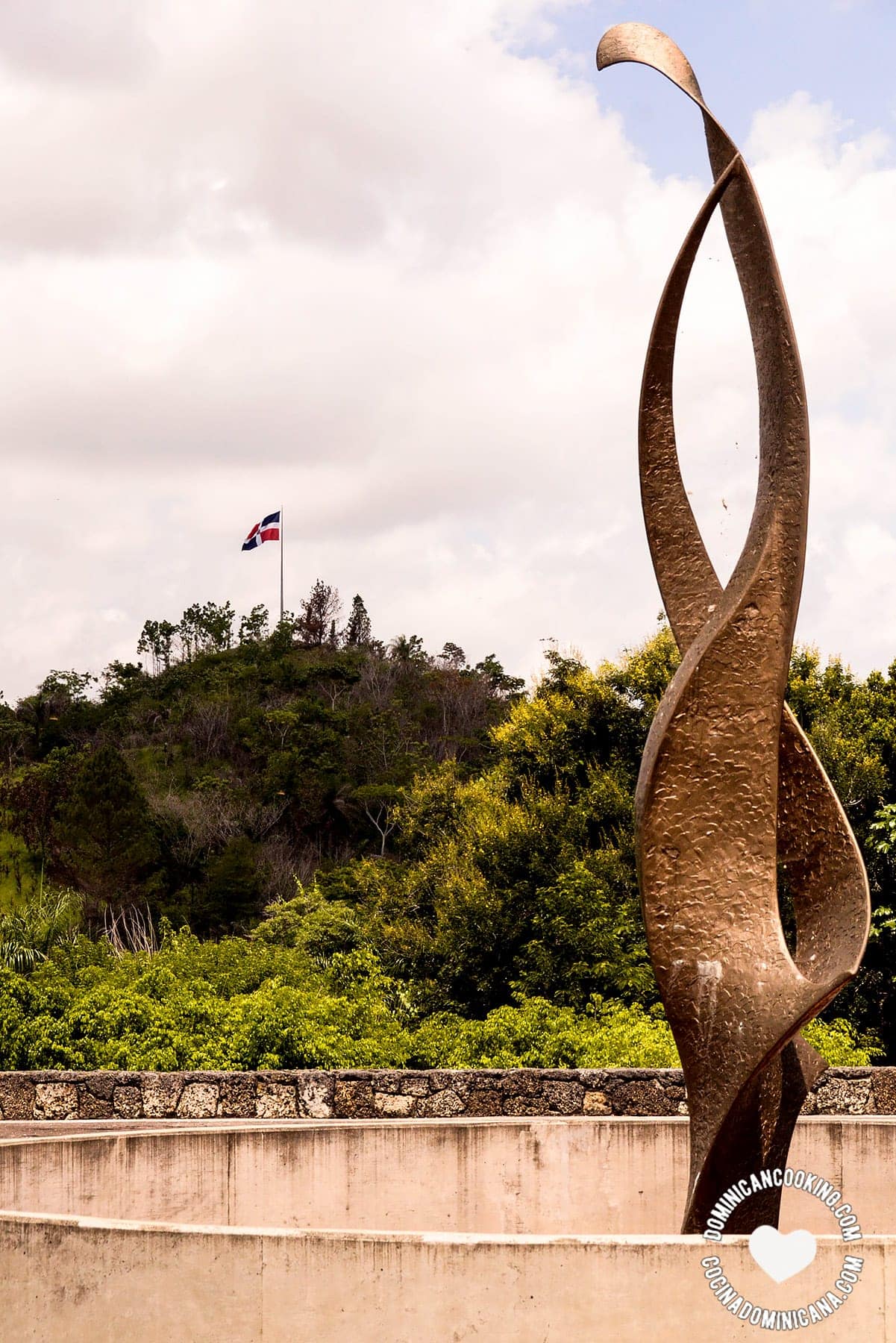 Capotillo monument.