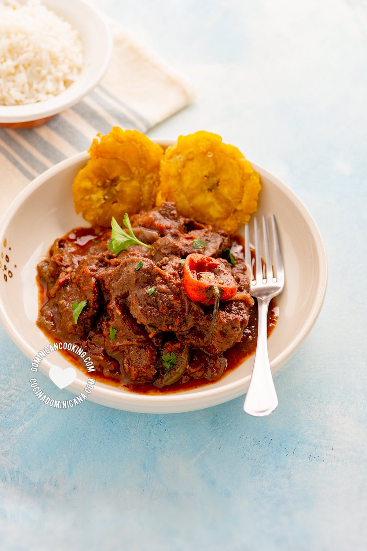 Chivo Guisado Picante Recipe (Spicy Goat Meat Stew)