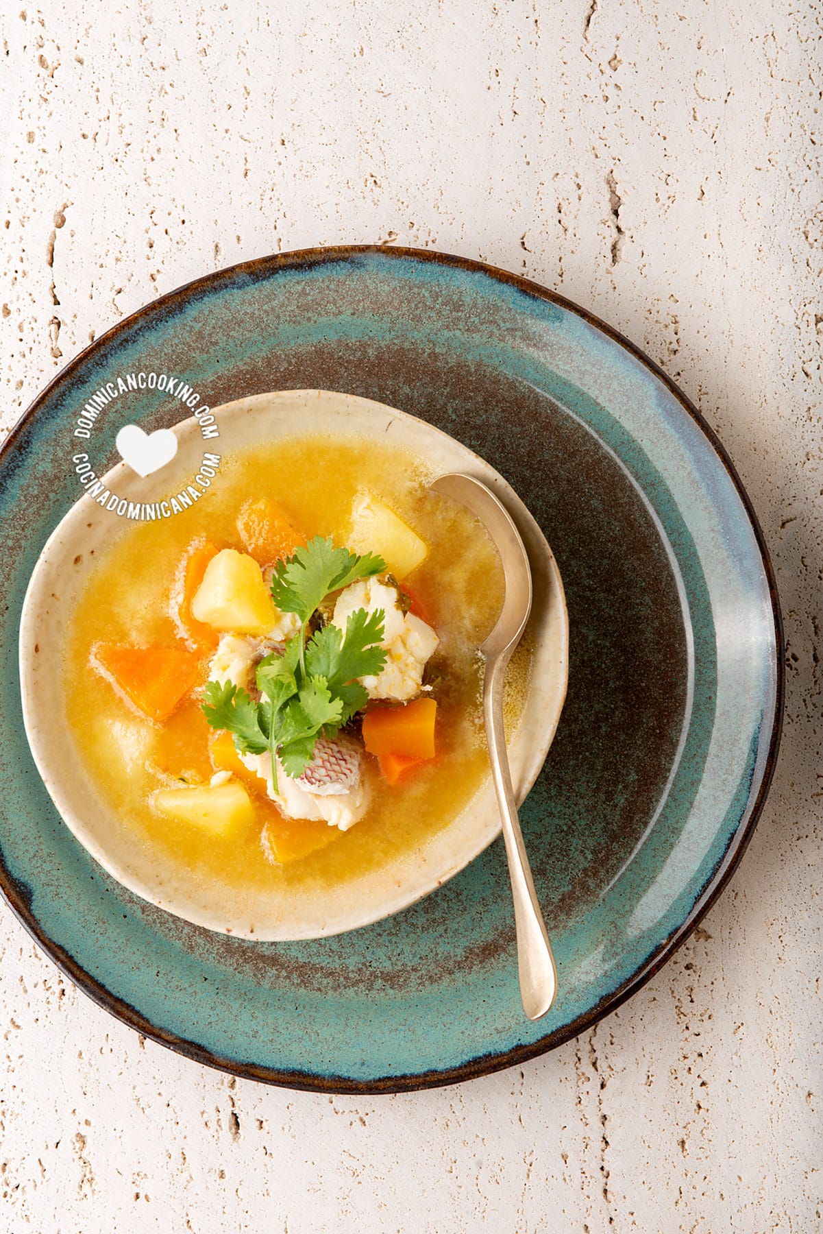 Sopa de pescado (fish soup).