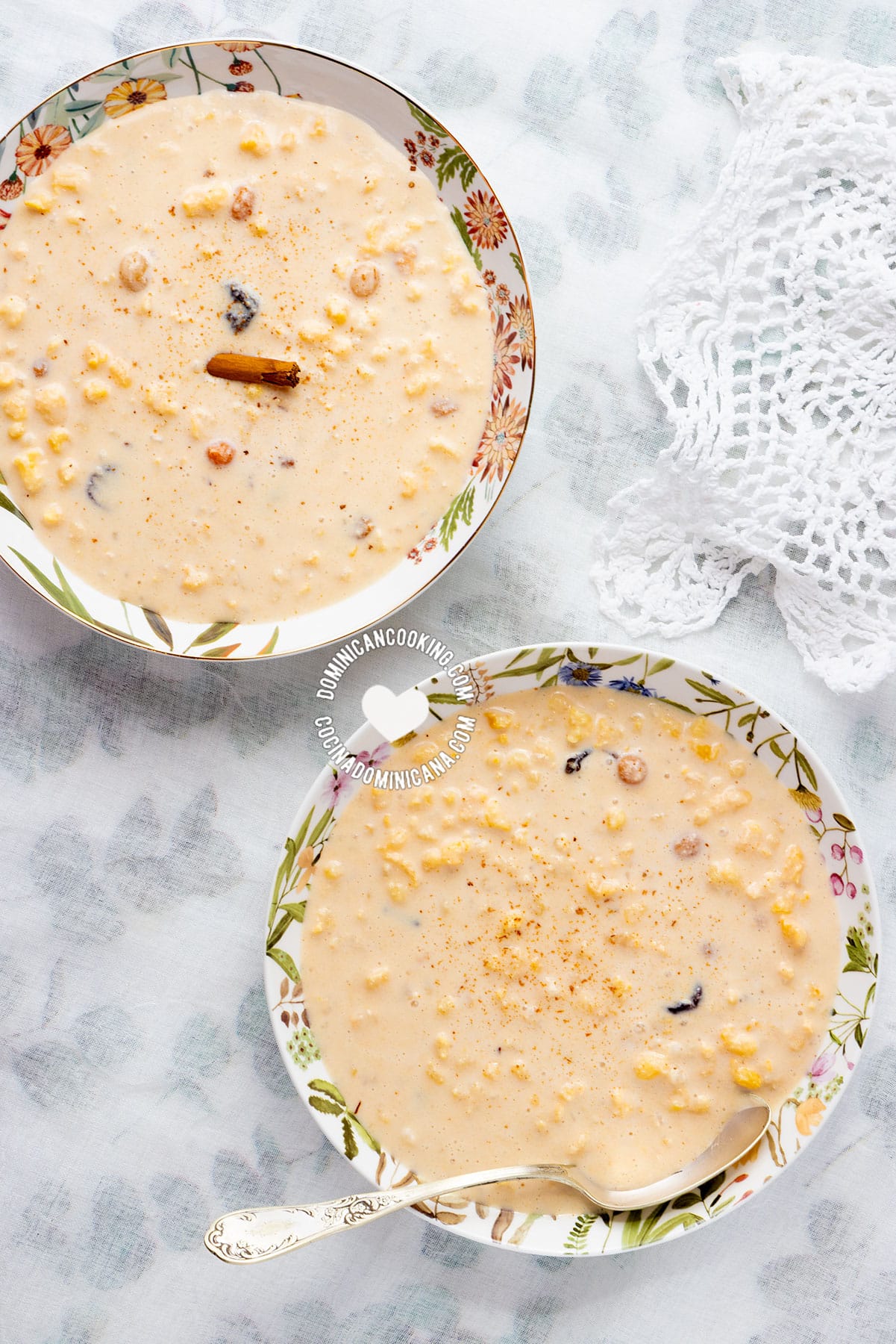 Ma&iacute;z caquiao or Chac&aacute; (cracked corn pudding).