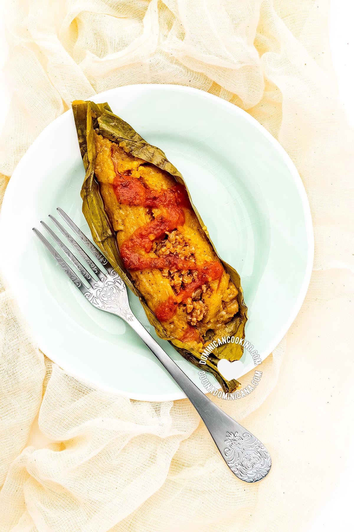 Pastel en hoja dominicano.
