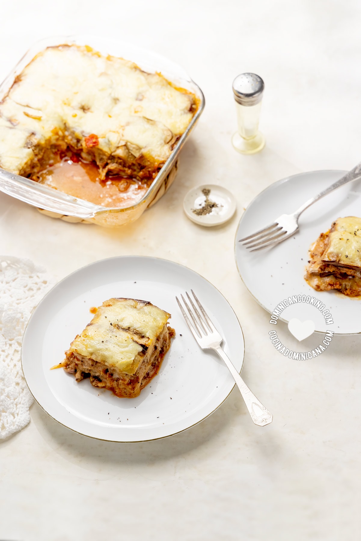Lasaña de berenjenas (beef and eggplant casserole).