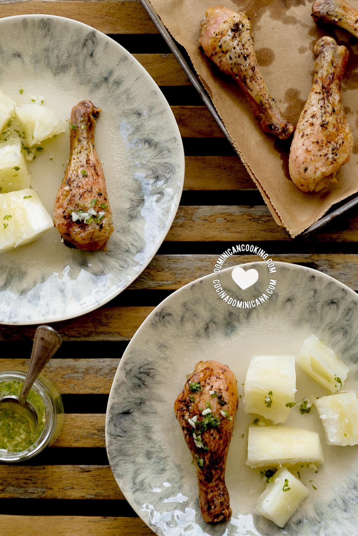 Pollo con Wasakaka (roasted chicken with garlic sauce) and boiled yuca.
