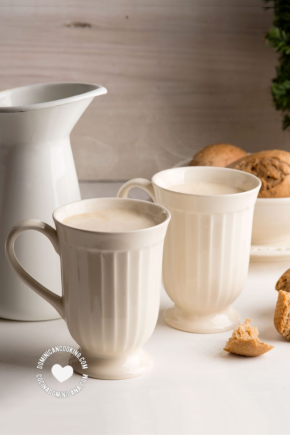 Ponche dominicano de huevo (breakfast eggnog).