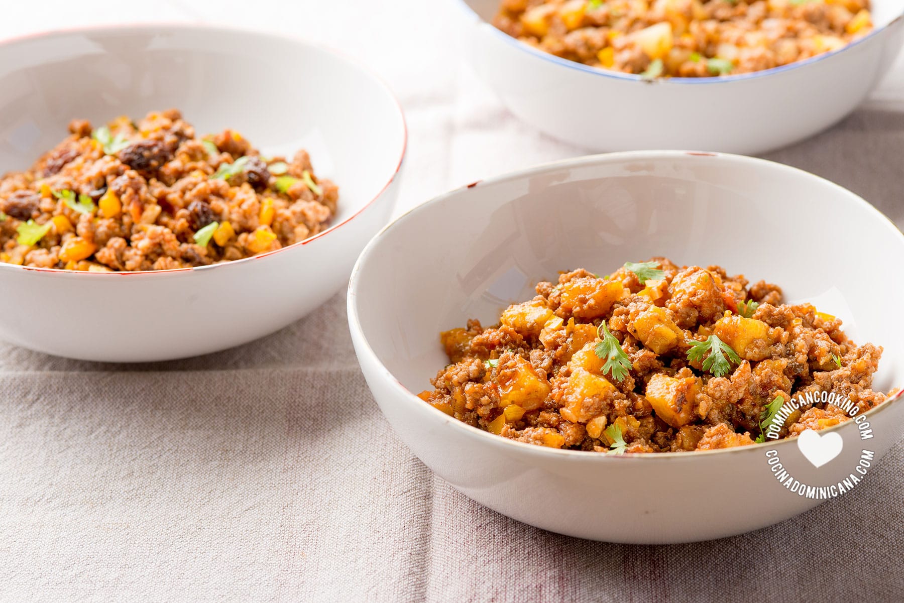 Ground beef with ripe plantains empanada filling.
