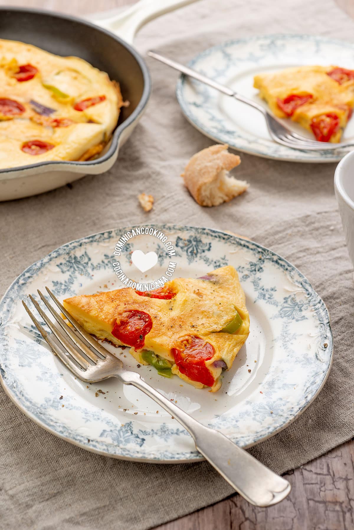 Tortilla de huevos (Dominican omelette).